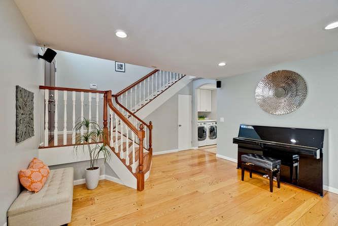 6088 Bollinger Road San Jose, CA 95129 - Photo 8 of 37 Gallery Image 8