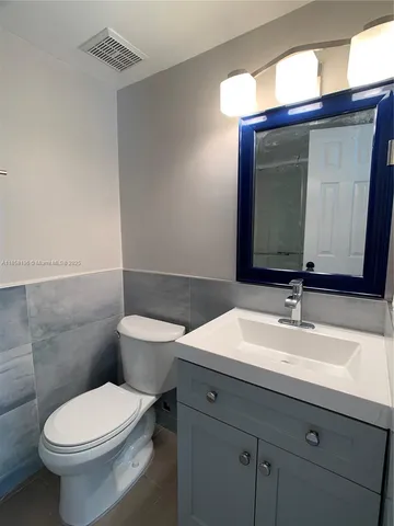 $1,650 | 1308 Drexel Avenue, Unit 105, Miami Beach, FL 33139