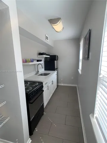 $1,650 | 1308 Drexel Avenue, Unit 105, Miami Beach, FL 33139
