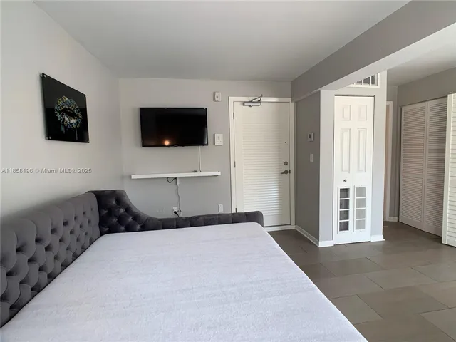 $1,650 | 1308 Drexel Avenue, Unit 105, Miami Beach, FL 33139