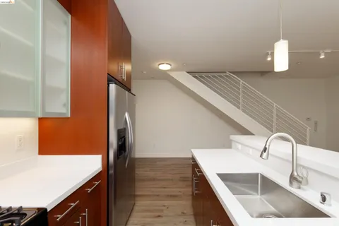 $595,000 | 1565 32nd Street, Unit 4, Oakland, CA 94608