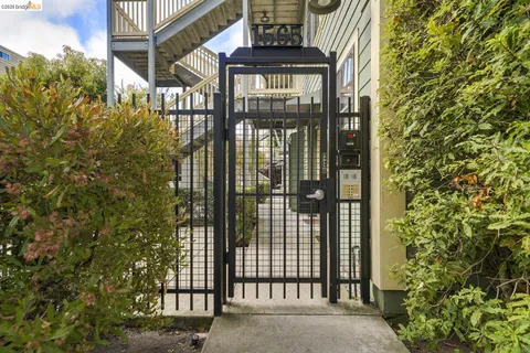 $595,000 | 1565 32nd Street, Unit 4, Oakland, CA 94608