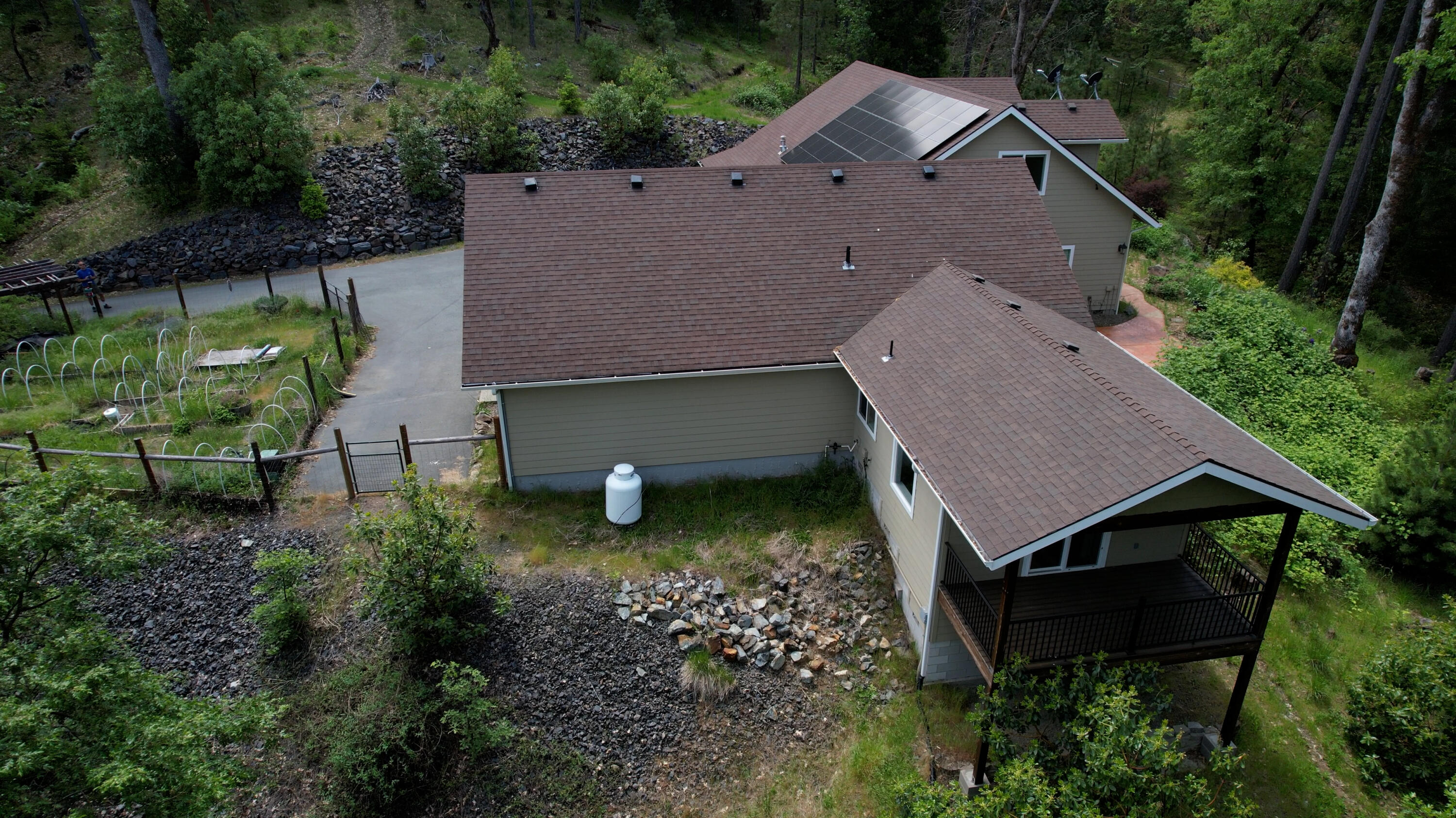 10523 Lower River Road Grants Pass, OR 97526 - Photo 44 of 58 Sequence 01.00_03_48_24.Still010