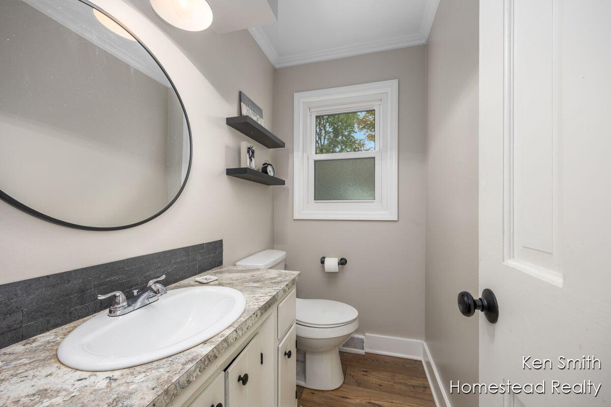 2323 Rosewood Street Jenison, MI 49428 - Photo 13 of 28 ATfgQYW4