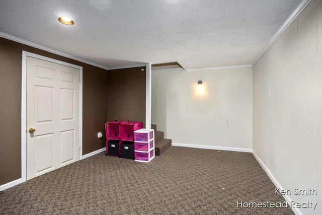 $360,000 | 2323 Rosewood Street, Jenison, MI 49428