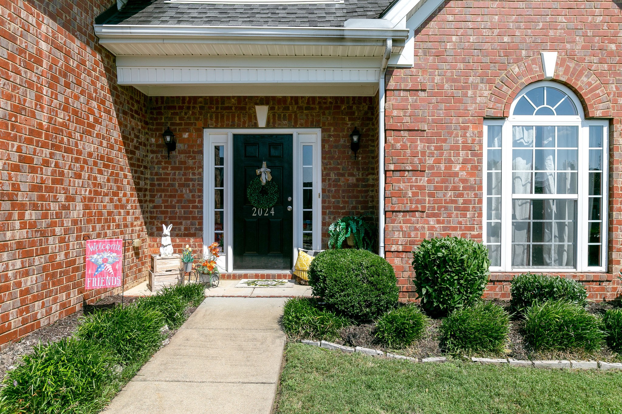2024 Fiona Way Spring Hill, TN 37174 - Photo 2 of 29 Gallery Image 2