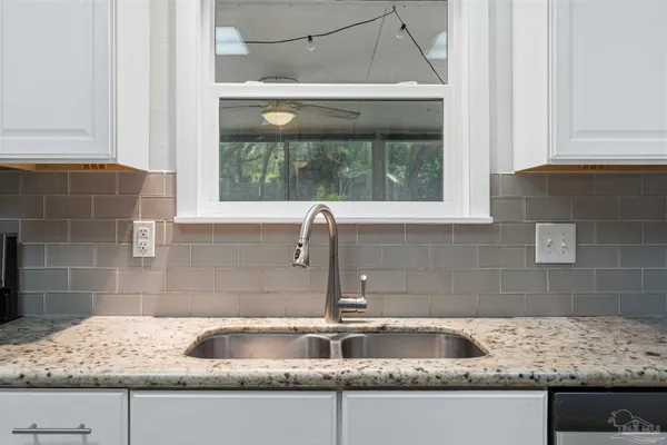 $619,900 | 3066 Rosa Del Villa Drive, Gulf Breeze, FL 32563