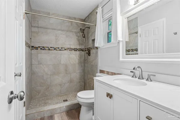$619,900 | 3066 Rosa Del Villa Drive, Gulf Breeze, FL 32563