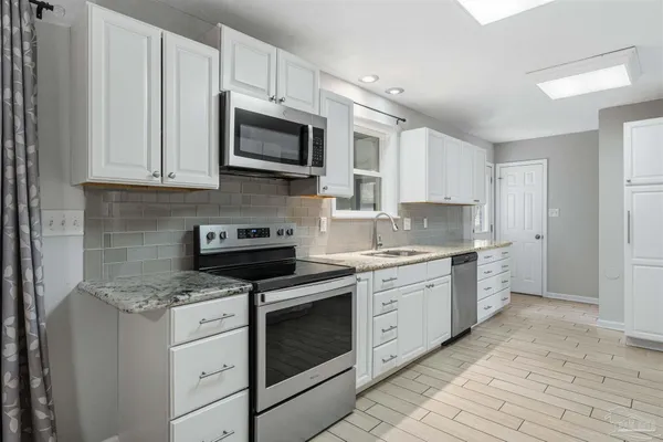 $619,900 | 3066 Rosa Del Villa Drive, Gulf Breeze, FL 32563