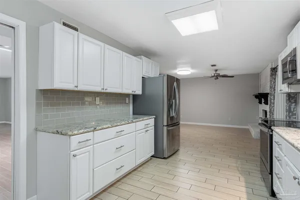 $619,900 | 3066 Rosa Del Villa Drive, Gulf Breeze, FL 32563