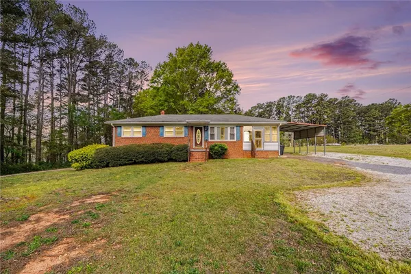 $315,000 | 798 Coneross Creek Road, Seneca, SC 29678