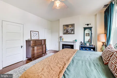 $1,125,000 | 1236 D Street Southeast, Washington, DC 20003