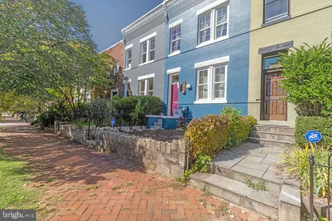$1,125,000 | 1236 D Street Southeast, Washington, DC 20003