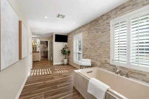 $550,000 | 15320 Clevedon Lane, Jersey Village, TX 77040
