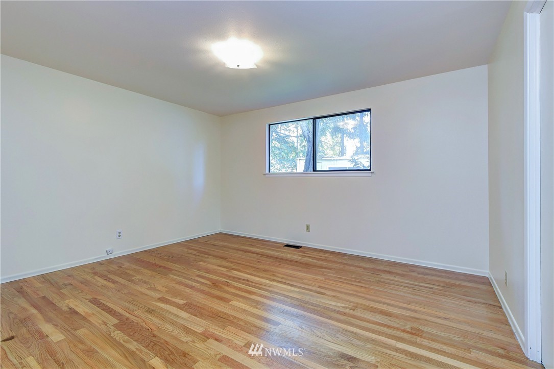 6523 Southeast 3rd Place Renton, WA 98059 - Photo 16 of 25