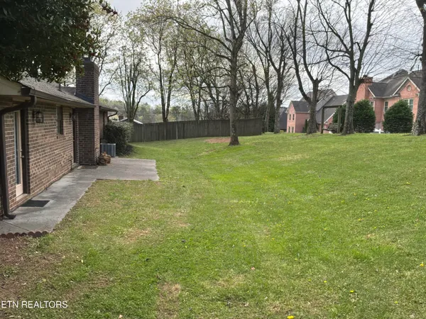 $424,900 | 819 Sailview Road, Knoxville, TN 37934