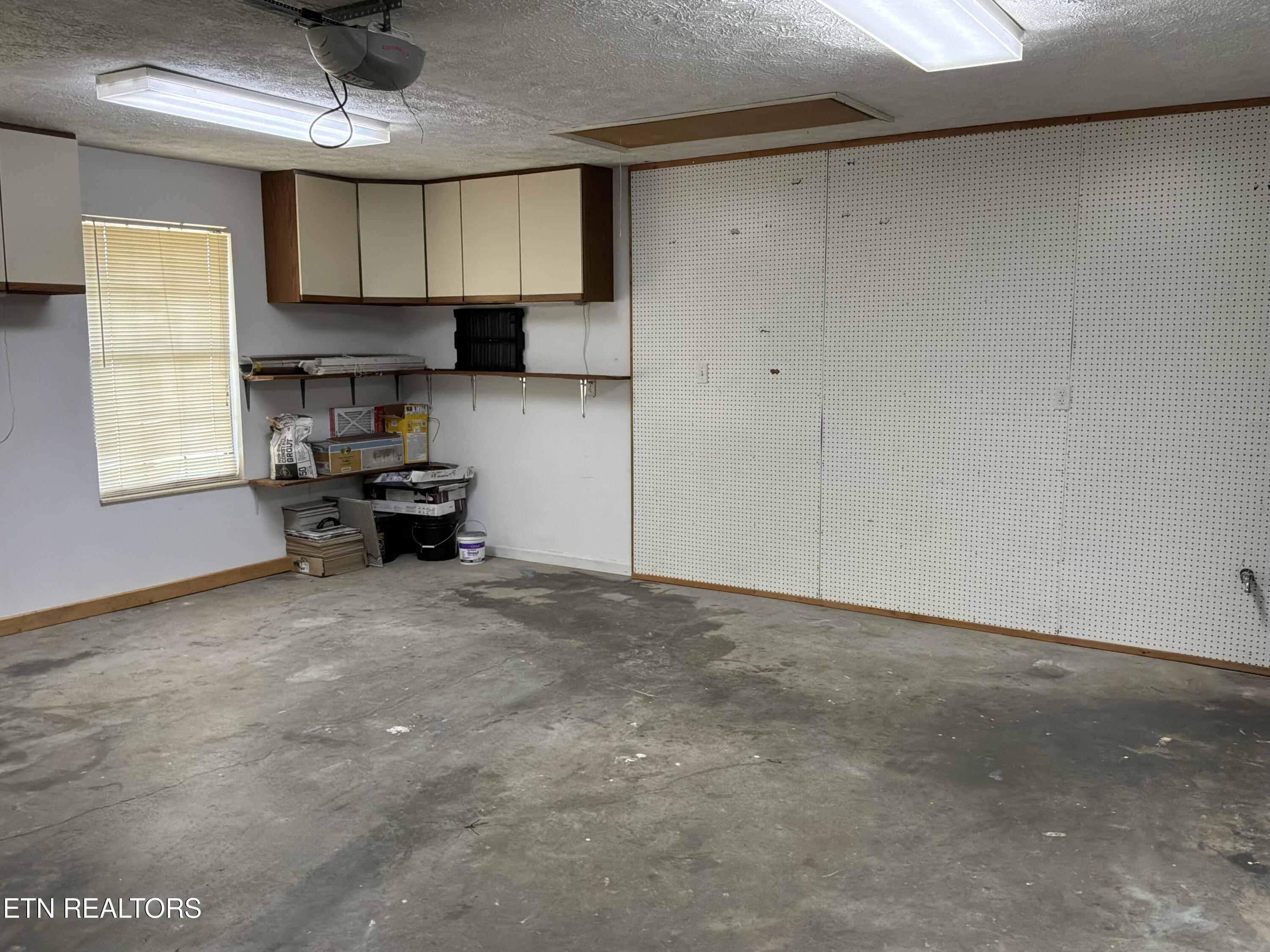 819 Sailview Road Knoxville, TN 37934 - Photo 9 of 22 IMG_0075