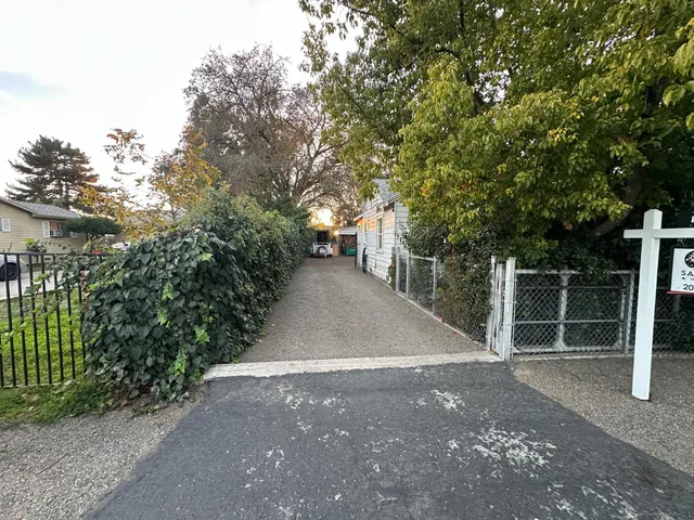 a view of a house with a trees