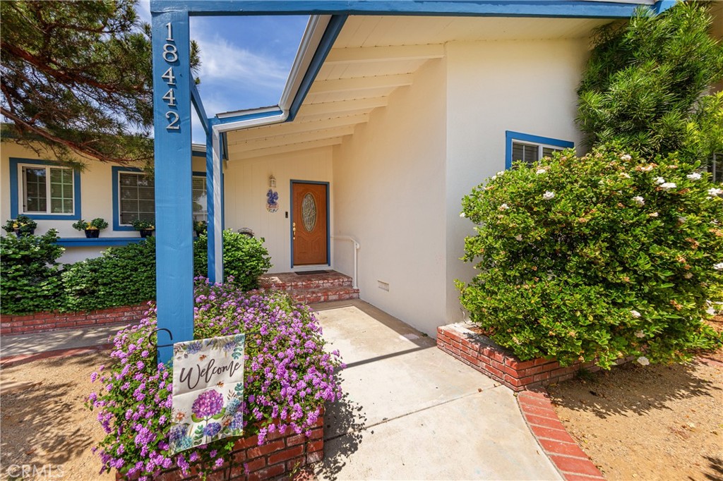 18442 Los Alimos Street Porter Ranch, CA 91326 - Photo 5 of 24