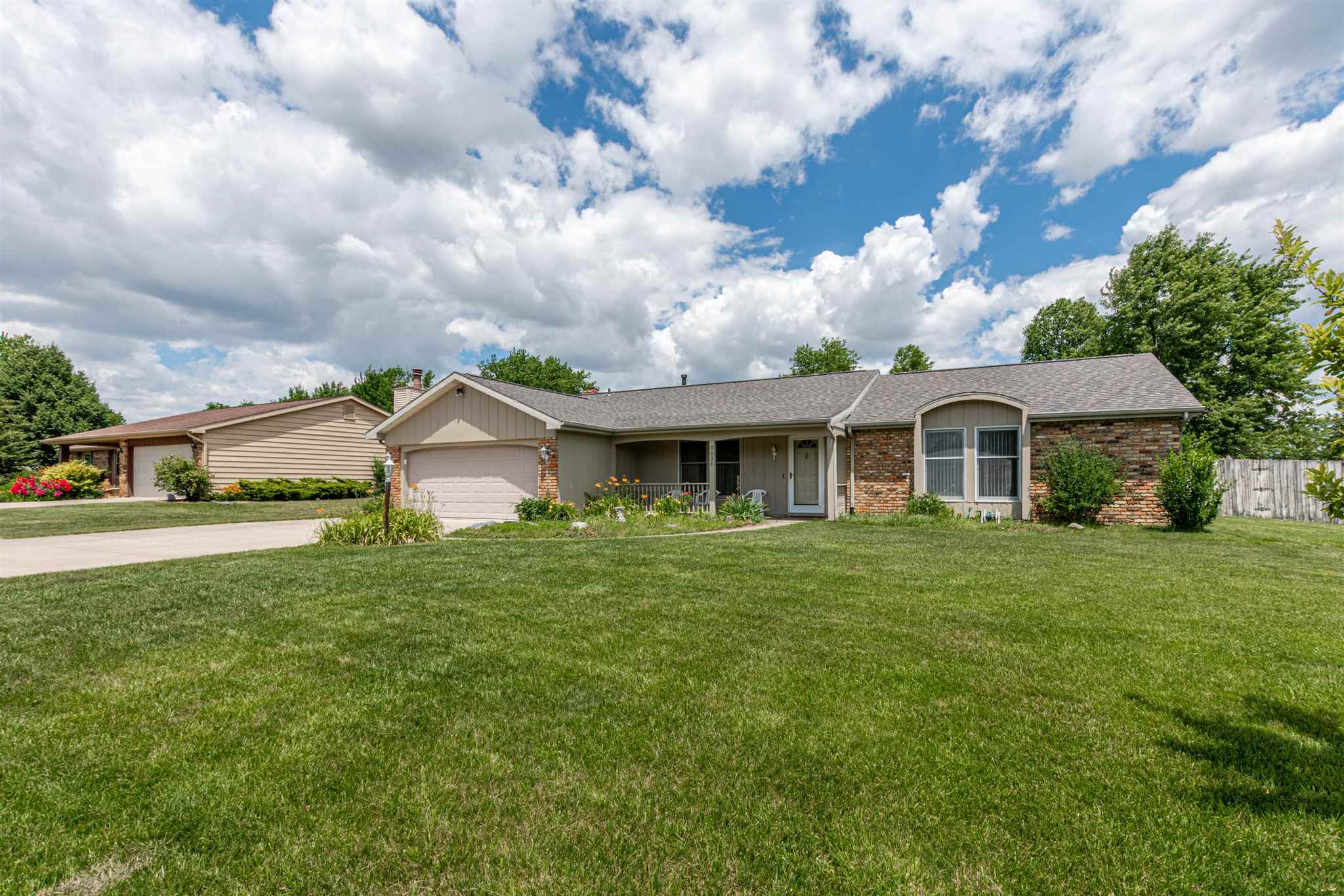 9634 Reindeer Road Fort Wayne, IN 46804 - Photo 2 of 27