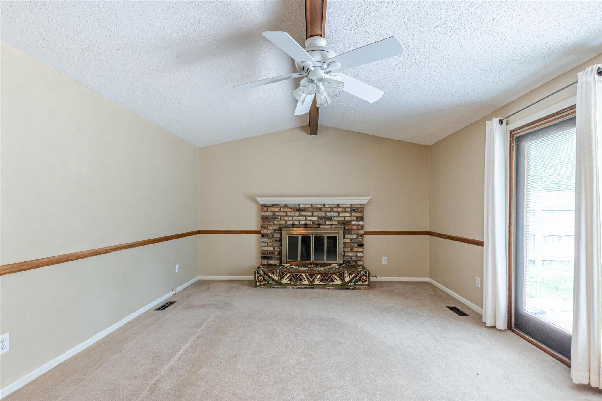 9634 Reindeer Road Fort Wayne, IN 46804 - Photo 8 of 27