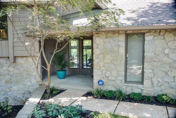 44 Chesterfield Lakes Road Chesterfield, MO 63005 - Photo 5 of 52 Gallery Image 5