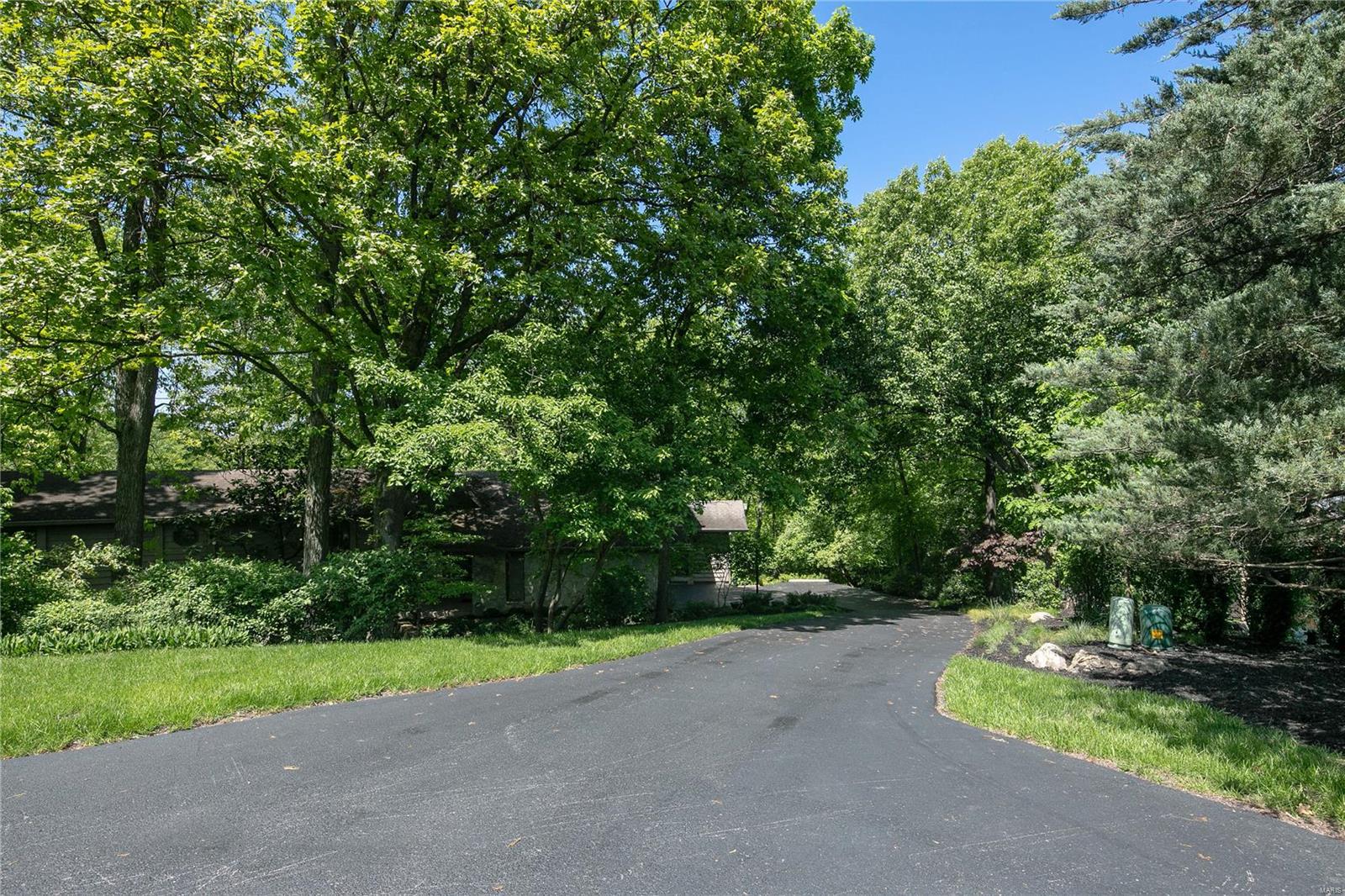 44 Chesterfield Lakes Road Chesterfield, MO 63005 - Photo 47 of 52 Gallery Image 47