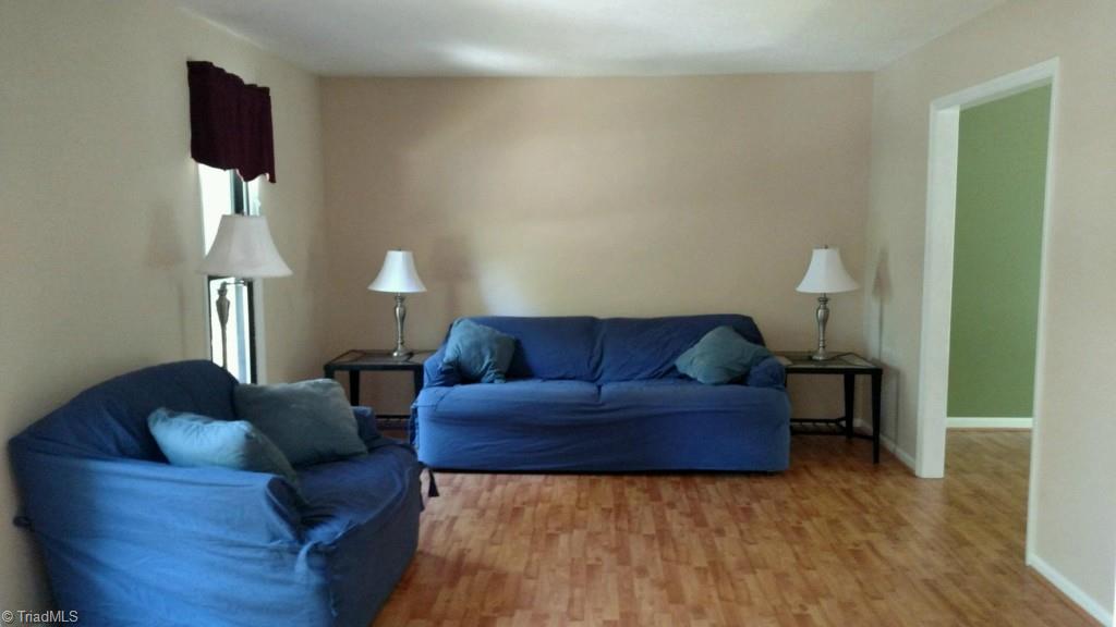 1001 Amity Road Asheboro, NC 27203 - Photo 6 of 10 Large living room!