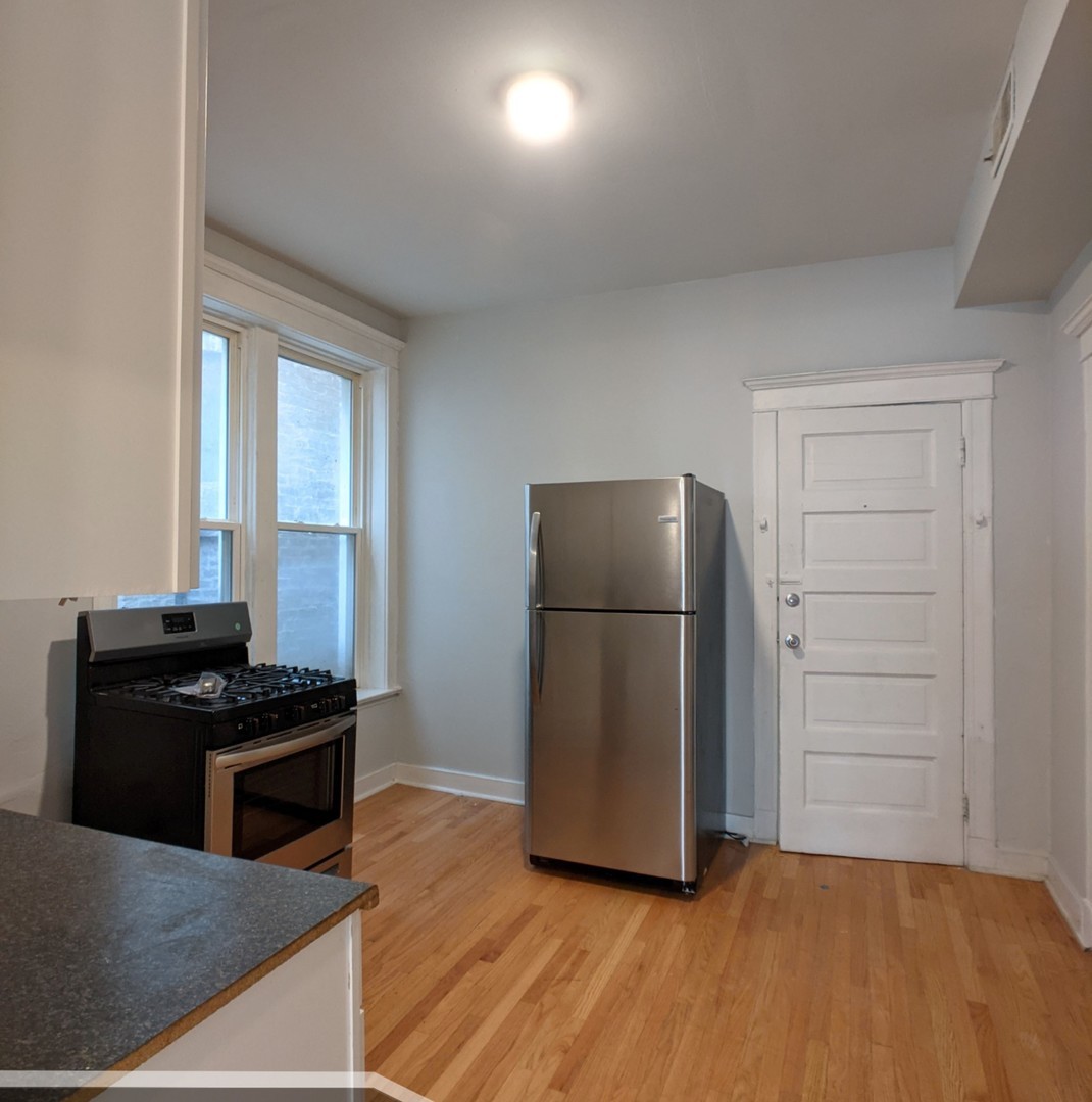 3544 North Halsted Street, Unit 2F Chicago, IL 60657 - Photo 4 of 19