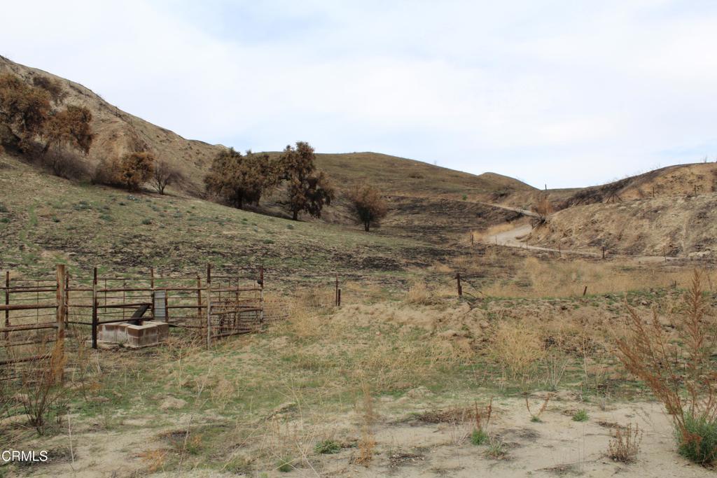 31029 Hasley Canyon Road Castaic, CA 91384 - Photo 18 of 27 a view of mountains and mountain view