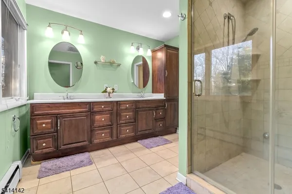 $695,000 | 29 Leffler Hill Road, Flemington, NJ 08822