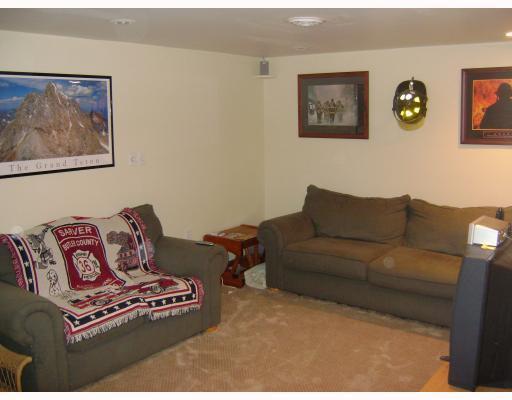 951 Lyn Road Sarver, PA 16055 - Photo 8 of 12 Den/Family/Great Room.