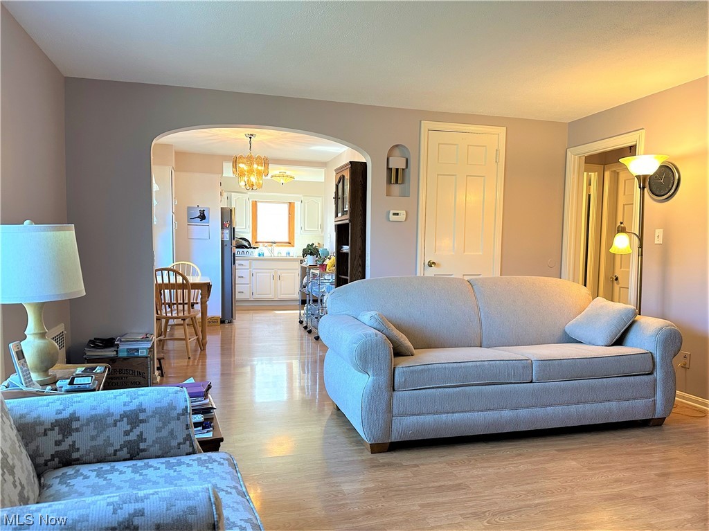 7440 Brecksville Road Independence, OH 44131 - Photo 4 of 23 Great flow from living room in to kitchen