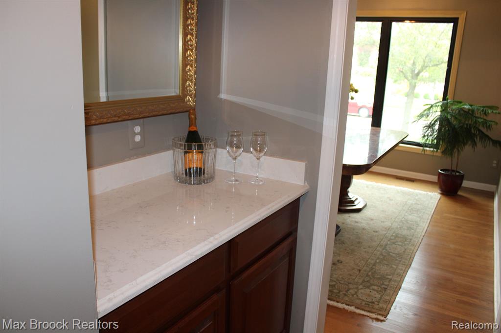 1677 Gilsam Avenue Rochester Hills, MI 48309 - Photo 34 of 57