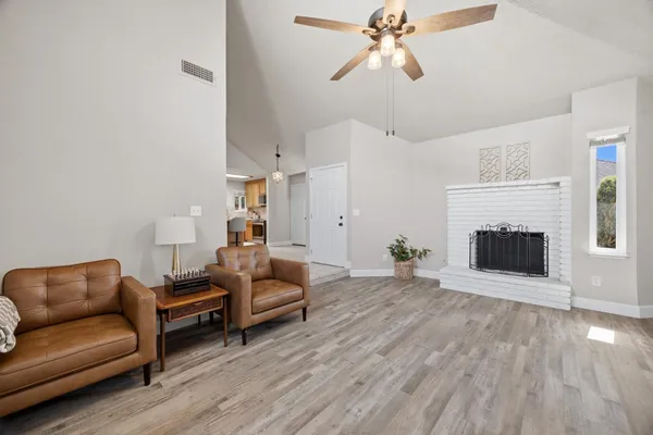 $299,000 | 381 East Nees Avenue, Unit 101, Fresno, CA 93720