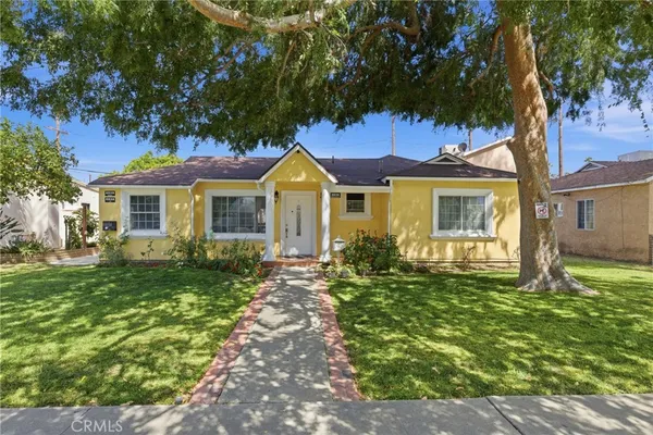$3,900 | 6836 Aura Avenue, Reseda, CA 91335