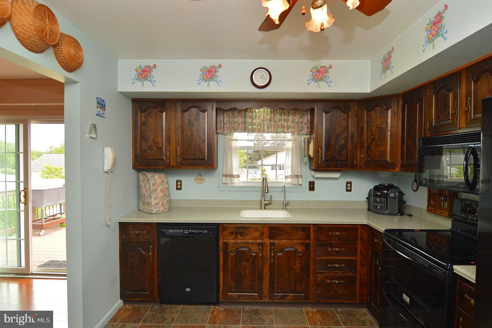 725 Lorane Road Reading, PA 19606 - Photo 14 of 36 Gallery Image 14