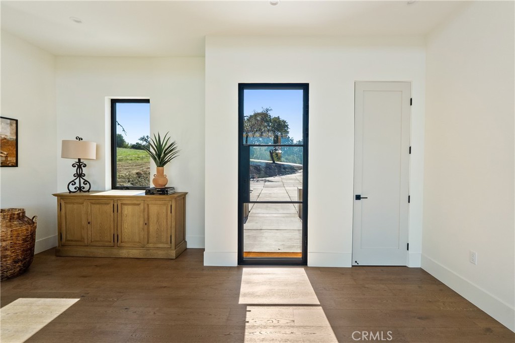 2220 Battering Rock Road Templeton, CA 93465 - Photo 20 of 59 a view of an entryway with wooden floor