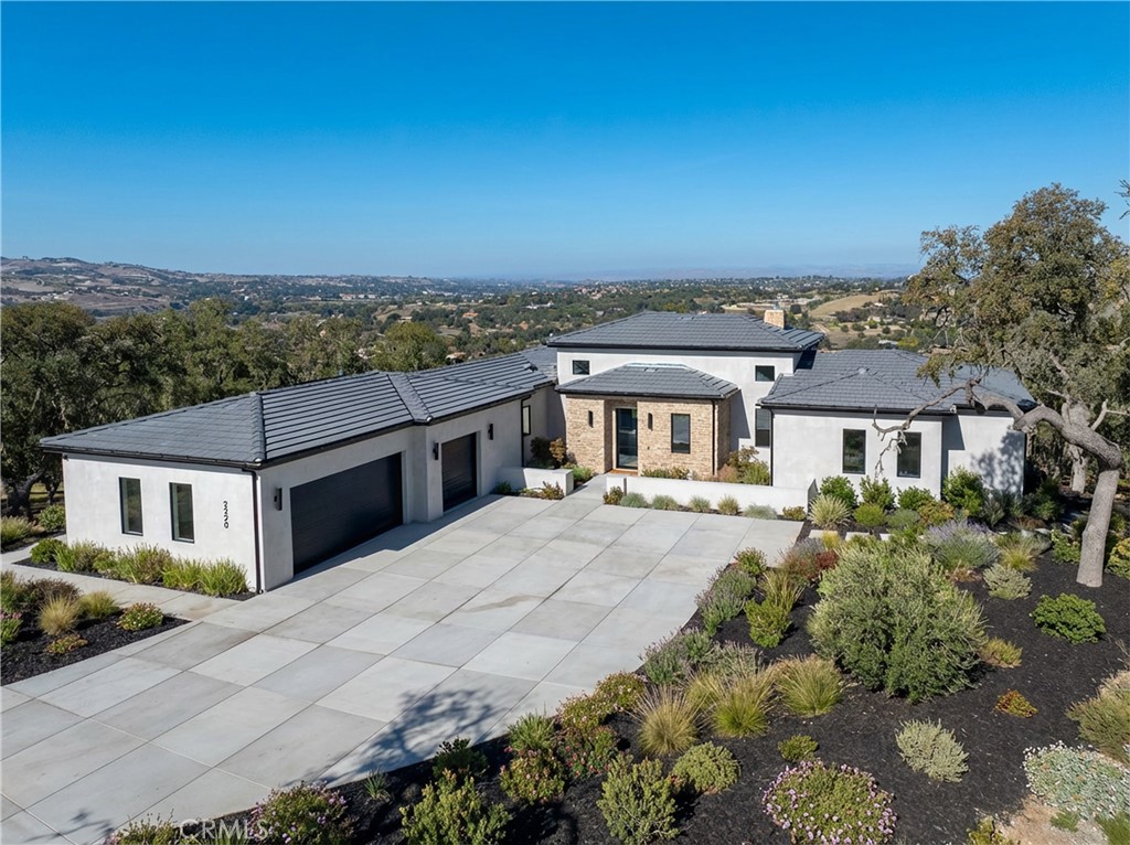 2220 Battering Rock Road Templeton, CA 93465 - Photo 4 of 57 front view of a house with a yard