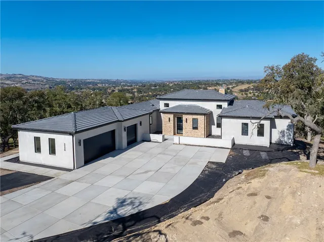 $2,795,000 | 2220 Battering Rock Road, Templeton, CA 93465