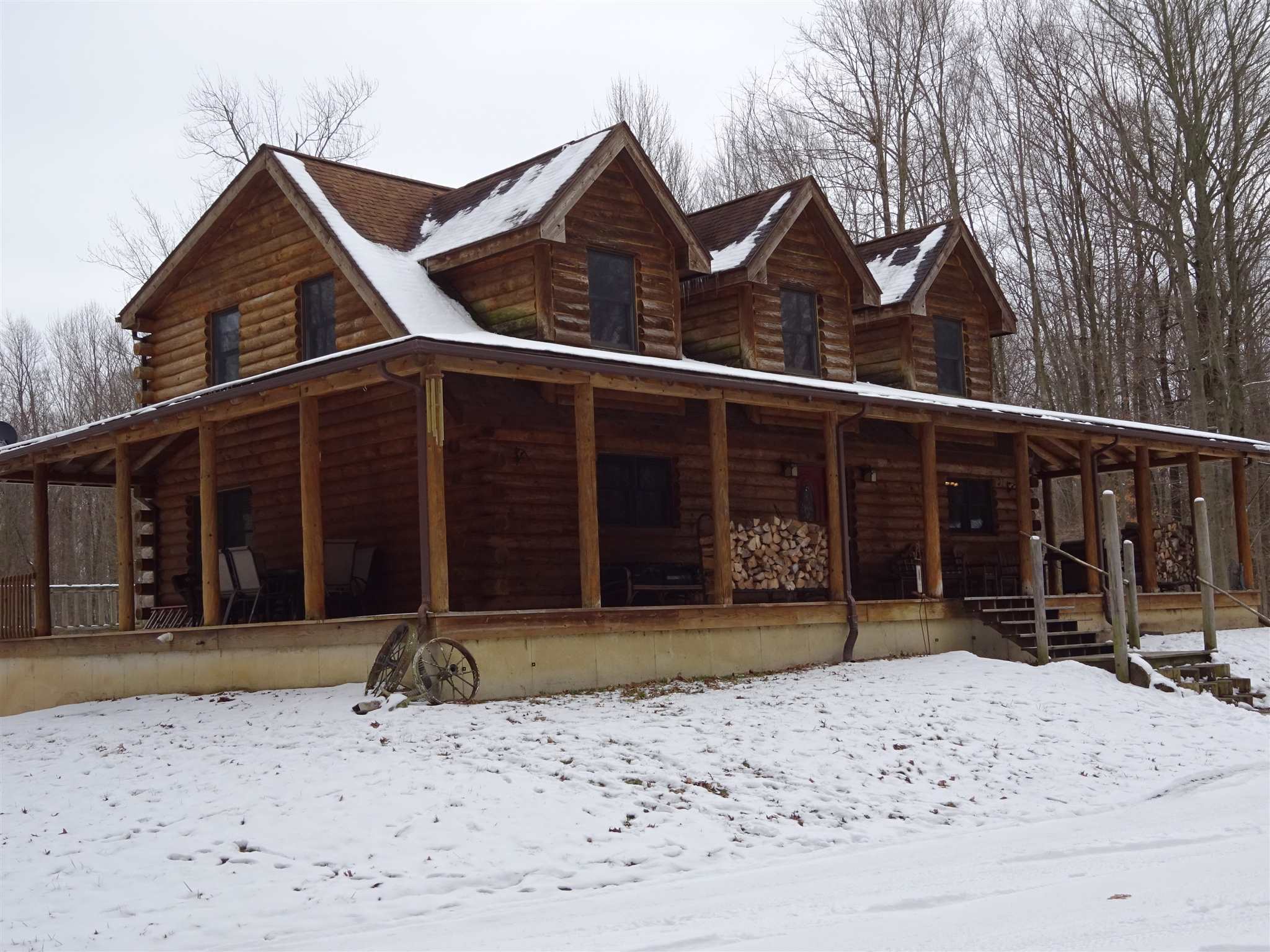 12586 Pierce Road Wakarusa, IN 46573 - Photo 1 of 36