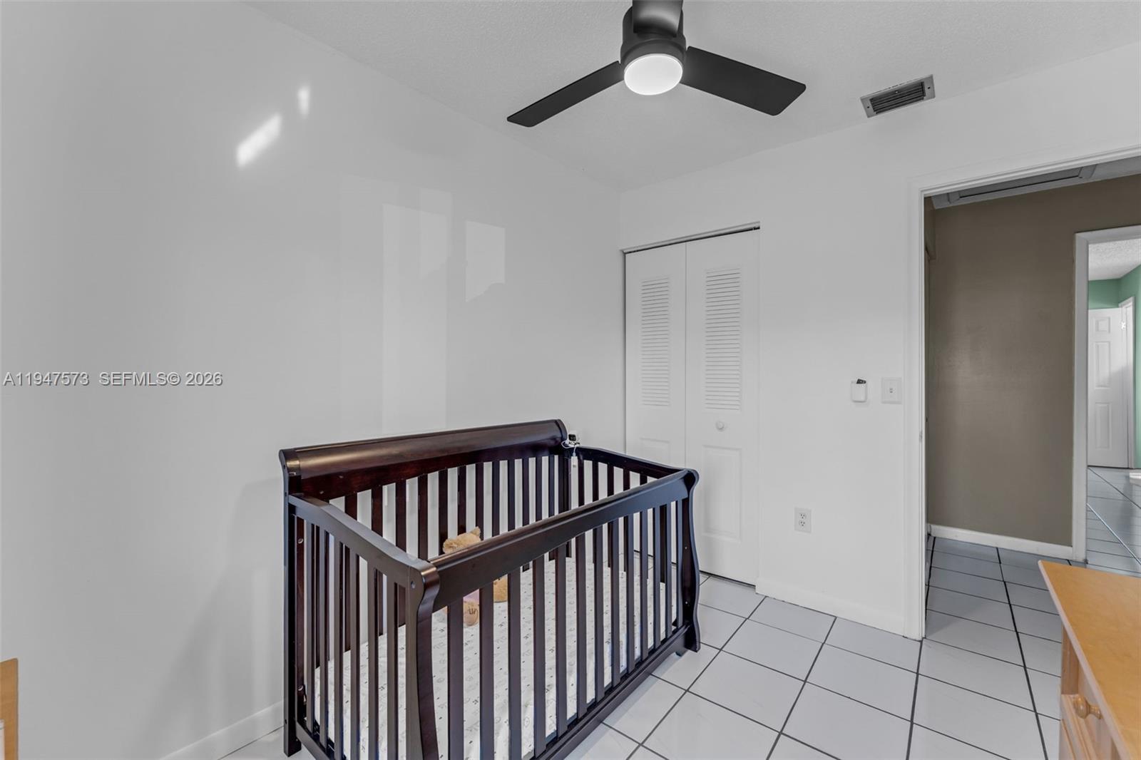 5307 Southwest 140th Place Miami, FL 33175 - Photo 11 of 23