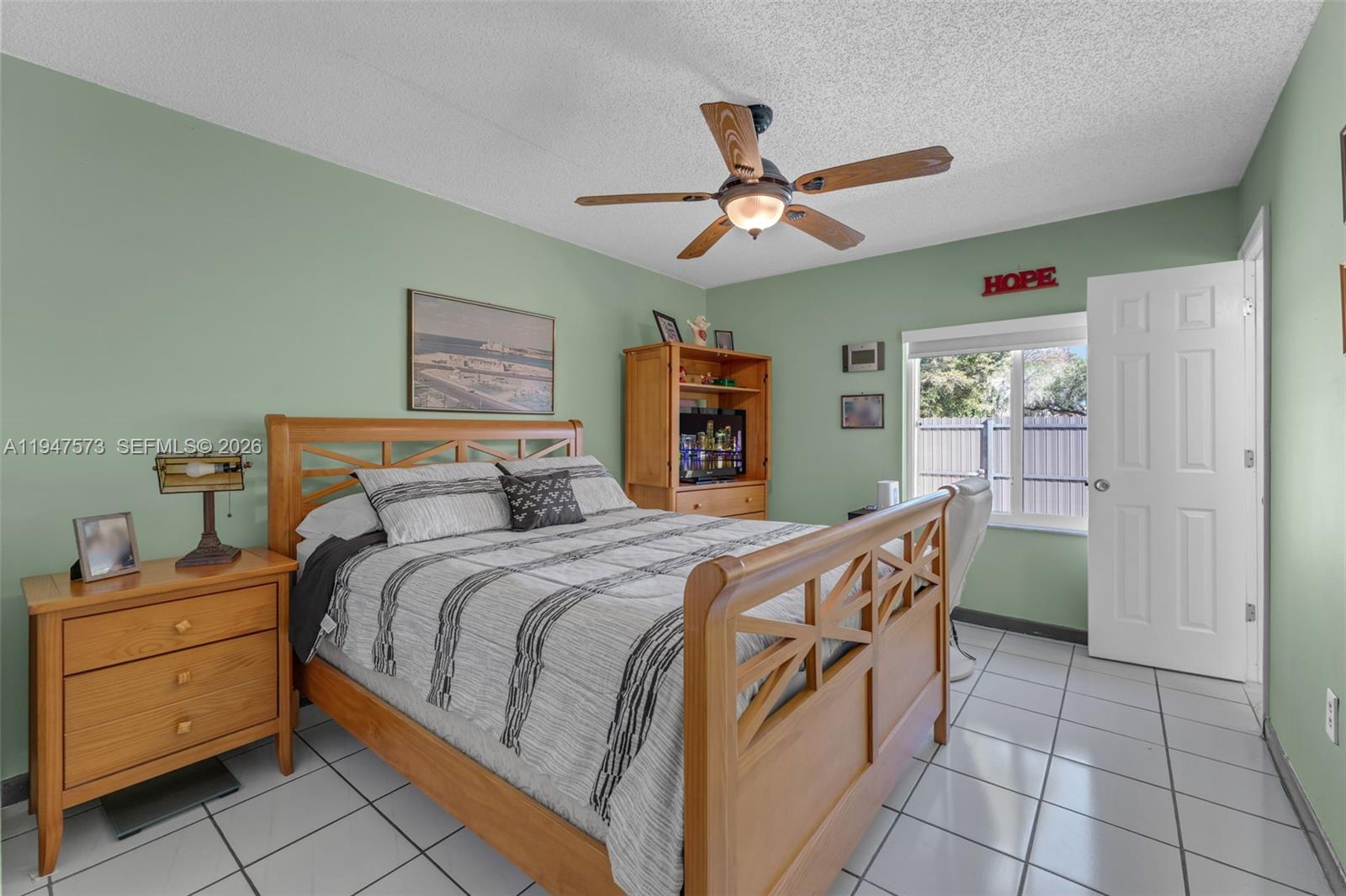 5307 Southwest 140th Place Miami, FL 33175 - Photo 12 of 23