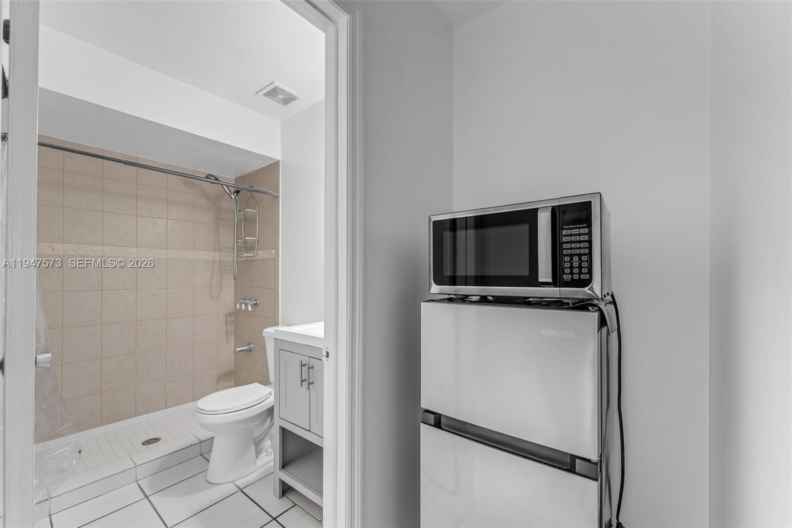 5307 Southwest 140th Place Miami, FL 33175 - Photo 16 of 23