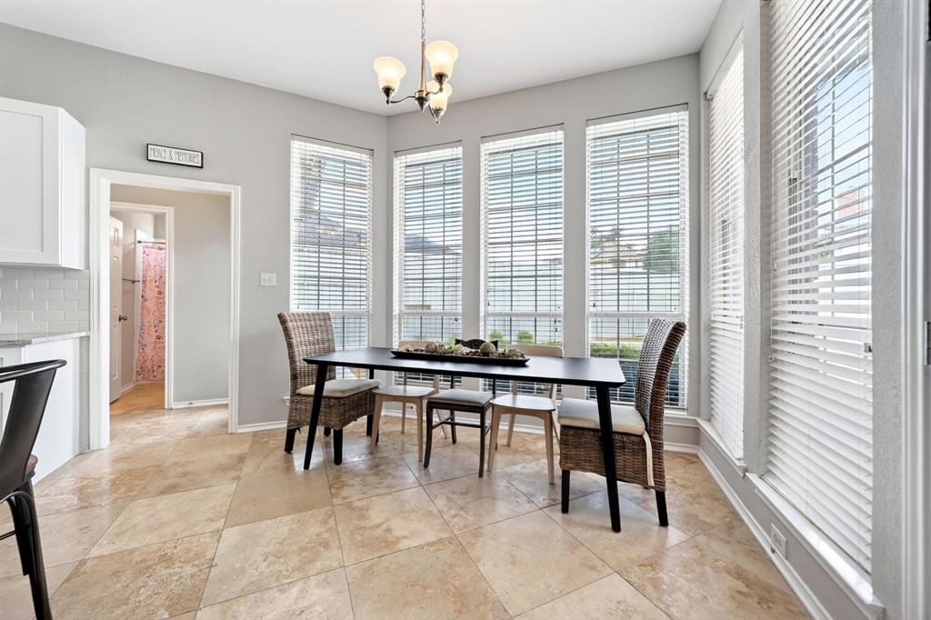 4509 Scenic Drive Rowlett, TX 75088 - Photo 10 of 40 Dining area