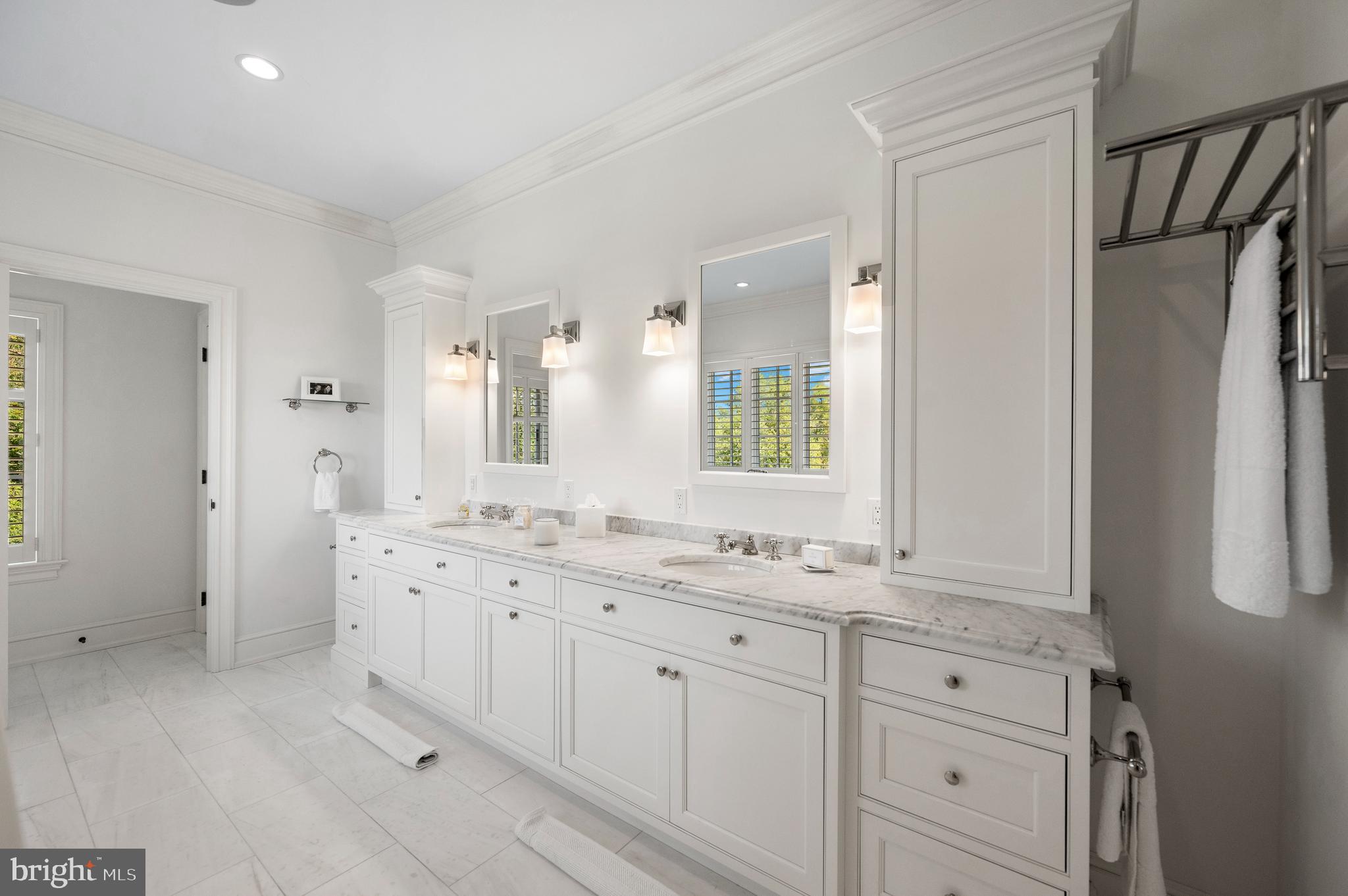 4 Ayrshire Drive Villanova, PA 19085 - Photo 47 of 96 Heated towel rack