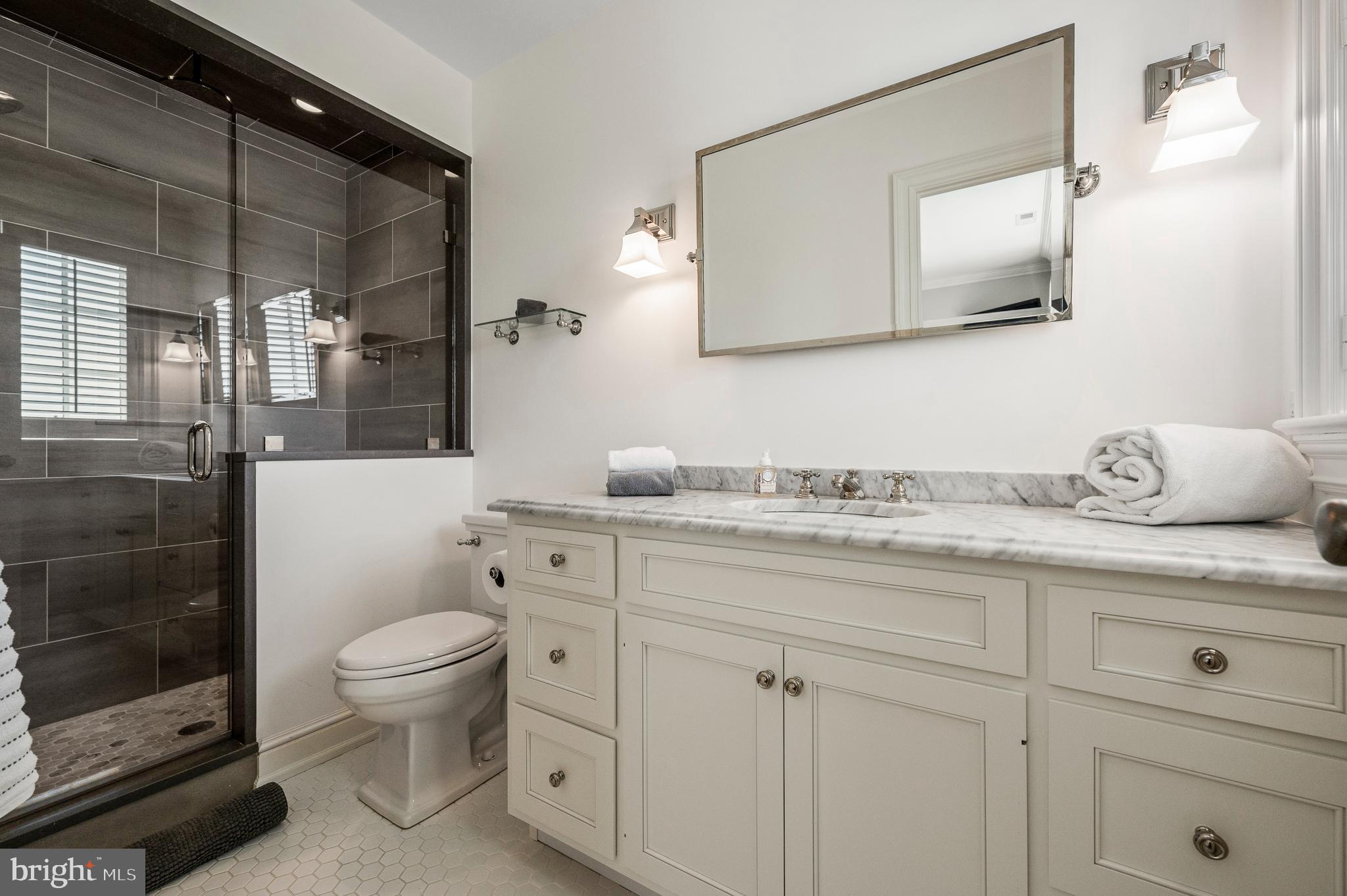 4 Ayrshire Drive Villanova, PA 19085 - Photo 60 of 96 Ensuite bath for bedroom 3