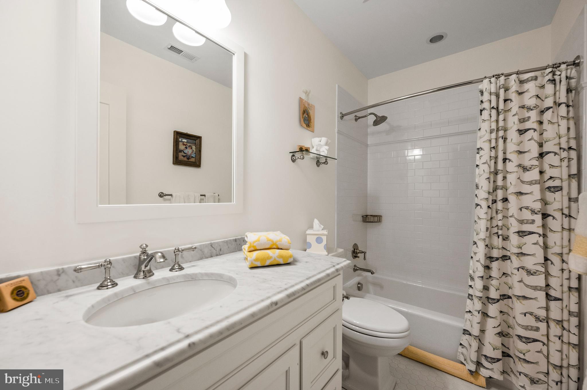 4 Ayrshire Drive Villanova, PA 19085 - Photo 62 of 96 Bedroom 2 ensuite children's bath/tub
