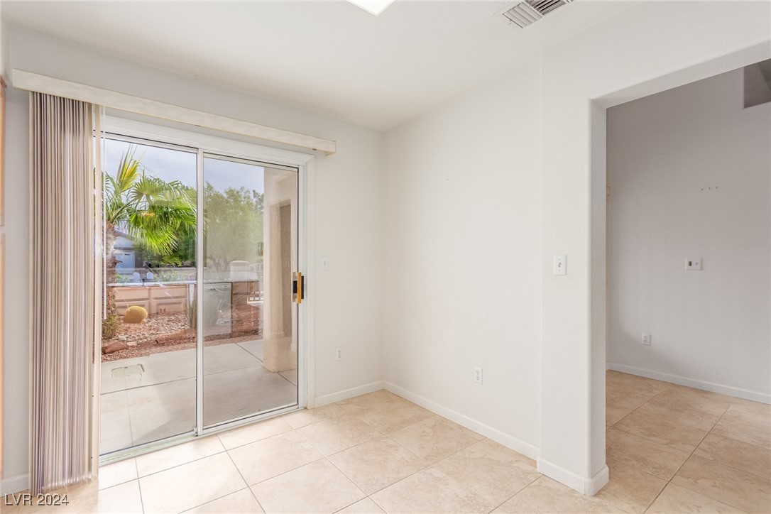 9320 Villa Ridge Drive Las Vegas, NV 89134 - Photo 27 of 60