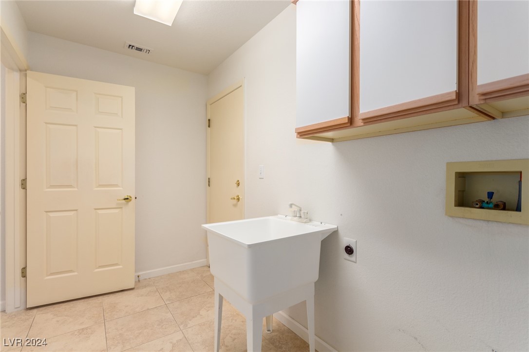 9320 Villa Ridge Drive Las Vegas, NV 89134 - Photo 42 of 60